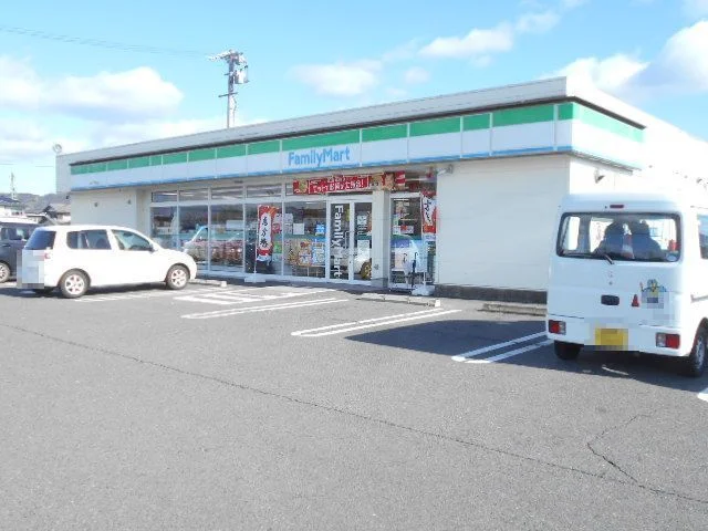 ファミリーマート岐阜下西郷店まで550m