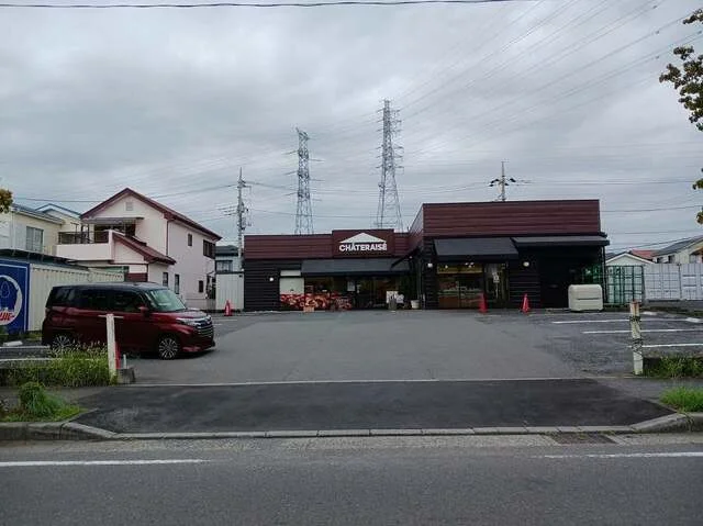 シャトレーゼまで900m