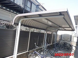 屋根付き駐輪場