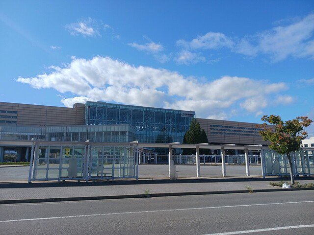 新青森駅まで1500m