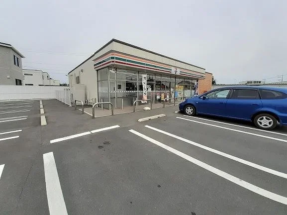 セブンイレブン鳥山上町店まで480m