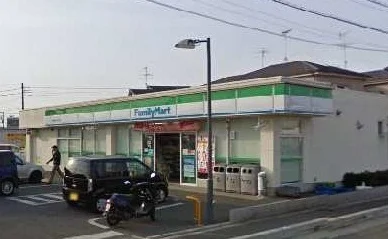 ファリーマート朝霞根岸台四目店まで700m