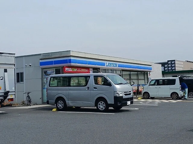 ローソンまで800m