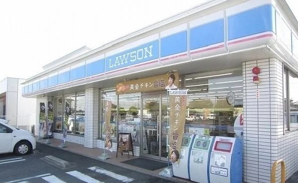 ローソン東出雲錦新町店まで800m