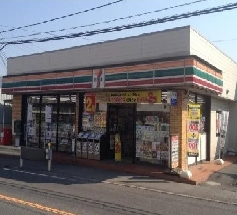 セブンイレブンまで140m