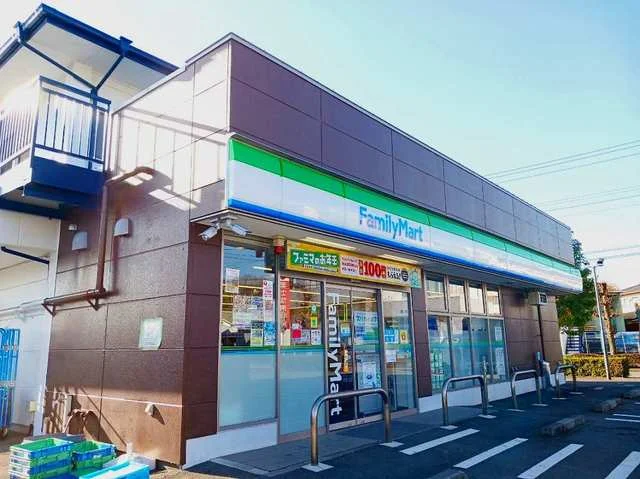 ファミリーマート富士増川新町店まで550m