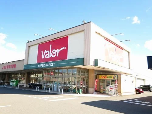 バロー 丸岡店まで250m