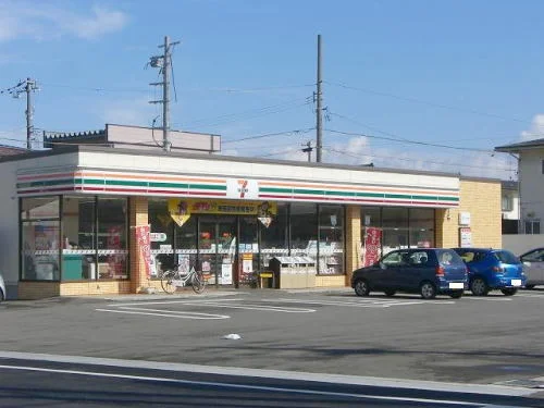セブンイレブン 福井みのり店まで450m