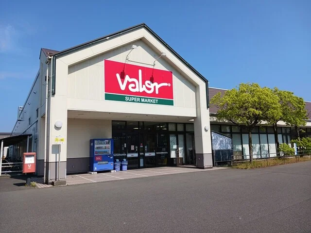 バロー 金津店まで550m