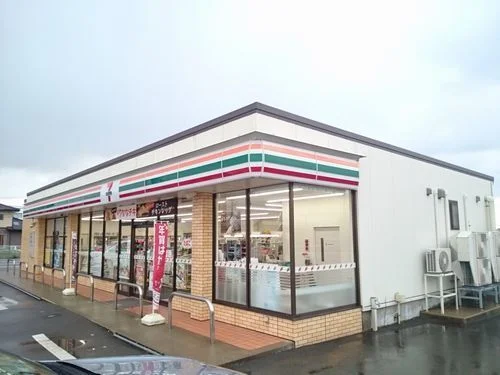 セブンイレブン福井粟森店まで750m