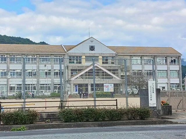 川辺小学校まで500m