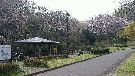 久良岐公園まで795m