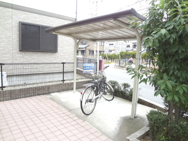 屋根付き駐輪場