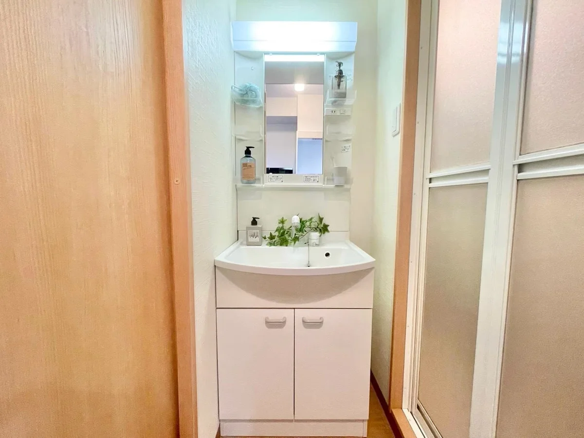 ※撮影用の観察植物・食器調理器具・雑貨類等はございません。※写真は現況優先