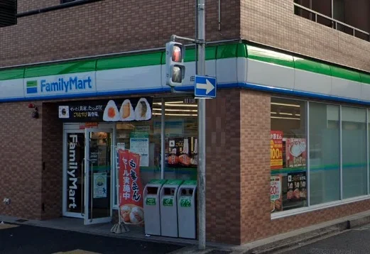ファミリーマートまで400m