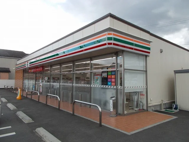 セブンイレブン名張瀬古口店様まで450m