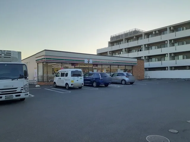 セブンイレブンまで180m