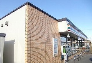 セブンイレブン八戸田向店まで100m