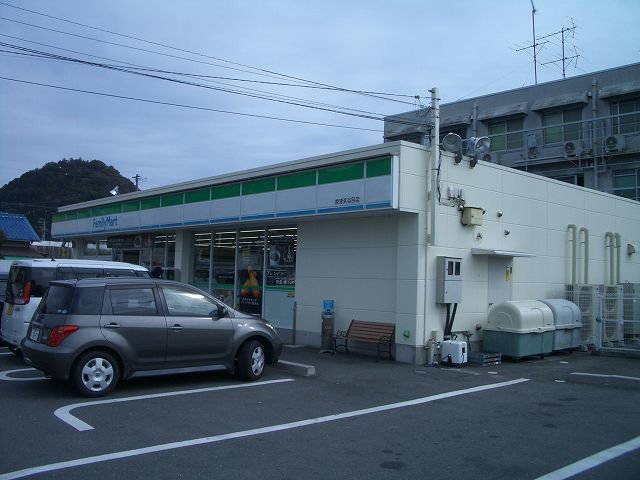 ファミリーマート　浜当目店まで230m