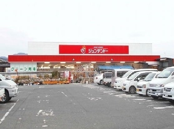 ジュンテンドーまで2200m