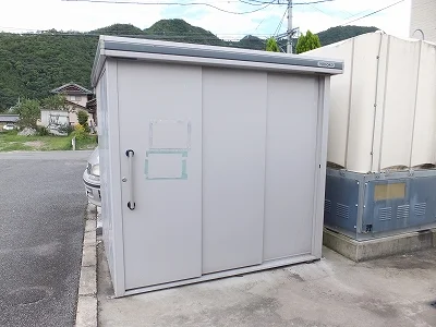 敷地内にゴミ庫が設置されておりゴミ捨てに便利です