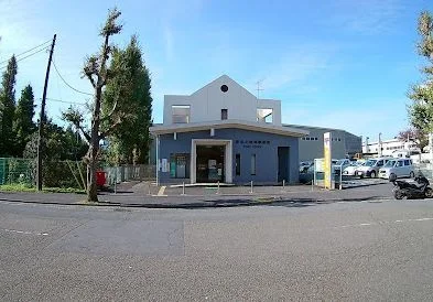 厚木市上依知郵便局まで1300m