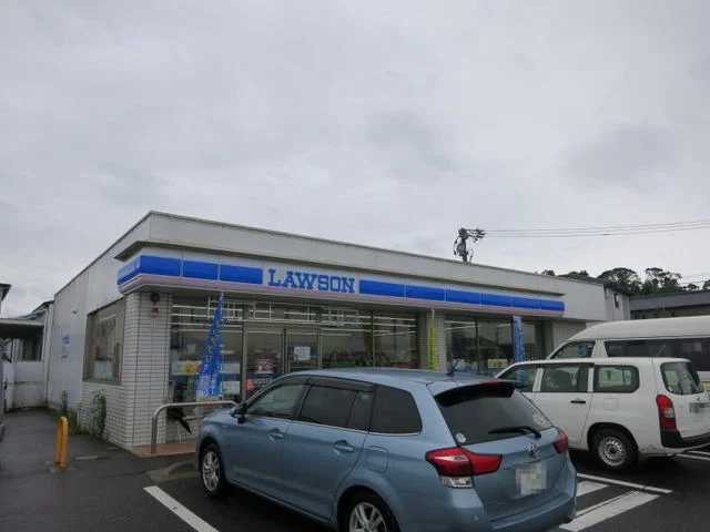 ローソン 岡崎上地五丁目店まで800m