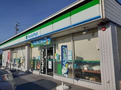 ファミリーマート 浜松下飯田店まで650m