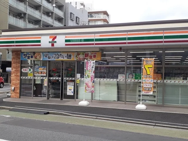 セブンイレブン川崎多摩区役所前まで350m