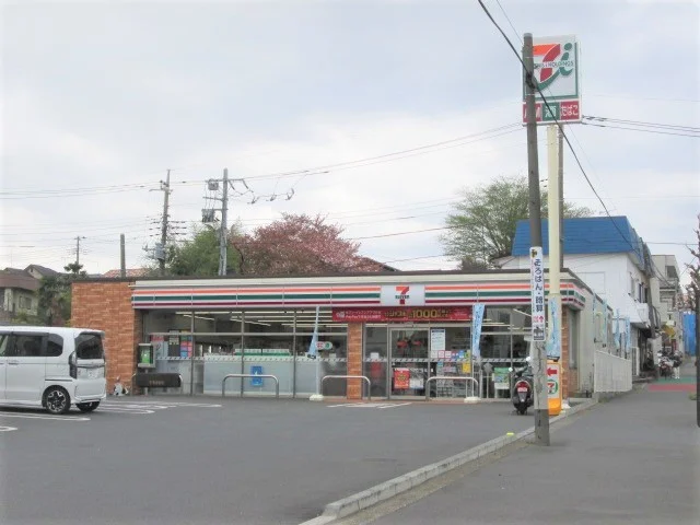 セブンイレブン所沢北秋津東店まで500m