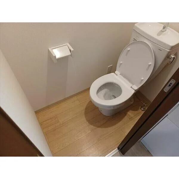 家具家電等、設置前の室内写真となります。