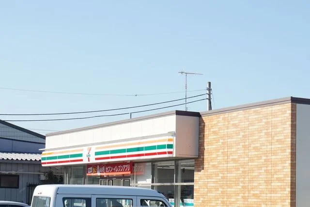セブンイレブン笠原卸売センターまで230m