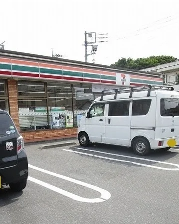 セブンイレブンまで30m