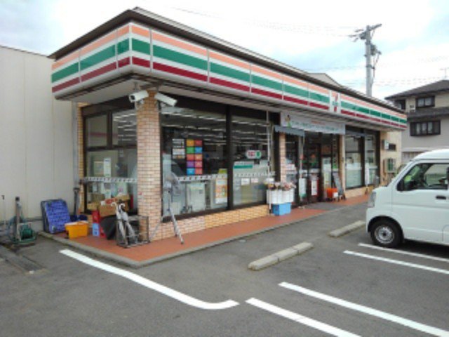 セブンイレブン須坂運動公園店まで190m