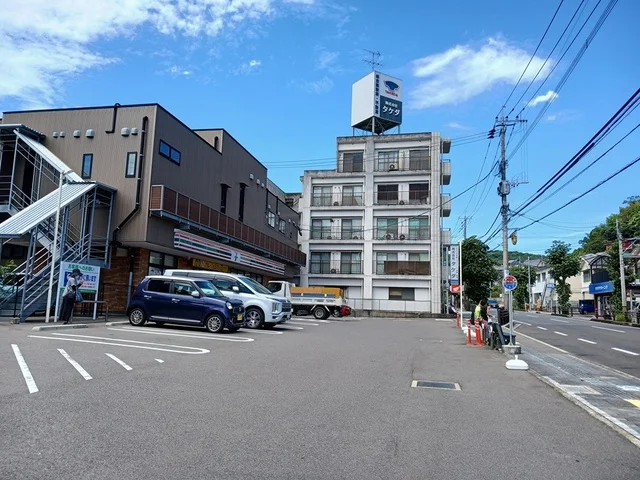 セブンイレブン長崎若草町店まで365m