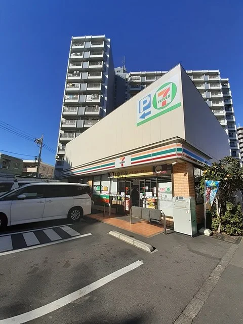 セブンイレブンまで319m