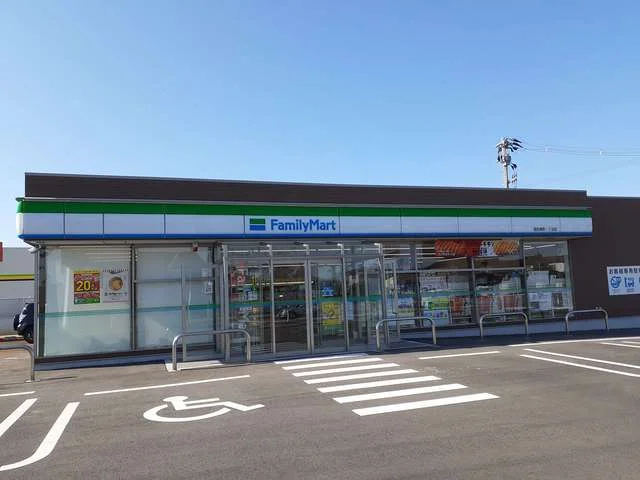 ファミマ酒田東町1丁目店まで204m