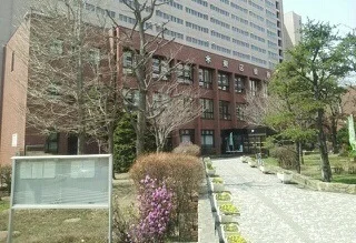 東区役所まで2500m