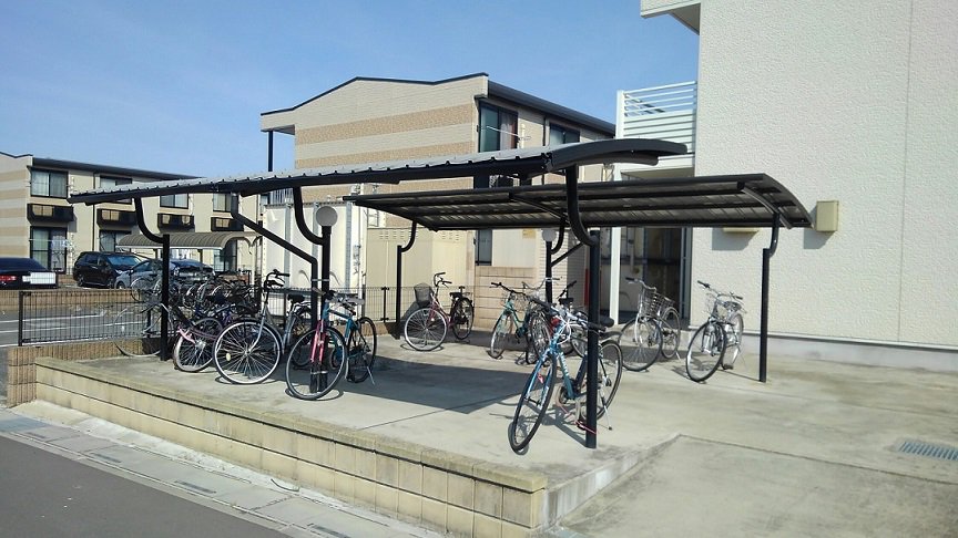 屋根付駐輪場をご利用できます。