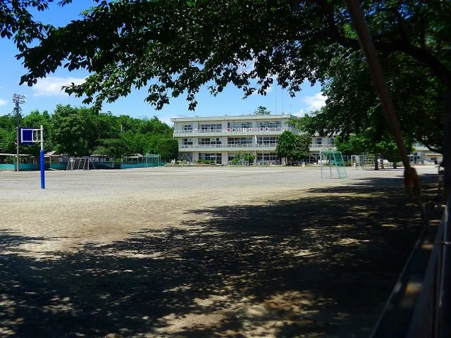 太田市立世良田小学校まで600m
