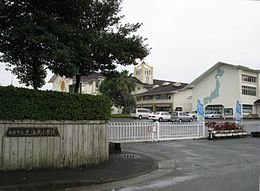 東海小学校まで1200m