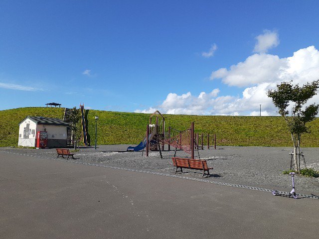 八丁平南公園まで700m
