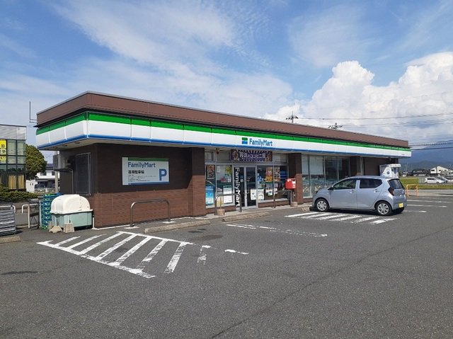 ファミリーマート 坂井長畑店まで1400m