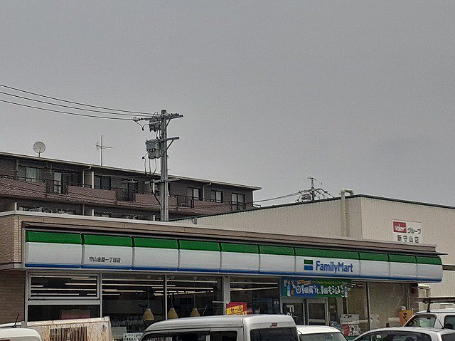 ファミリーマートまで280m