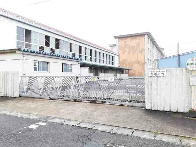 一宮市立　丹陽南小学校まで1100m