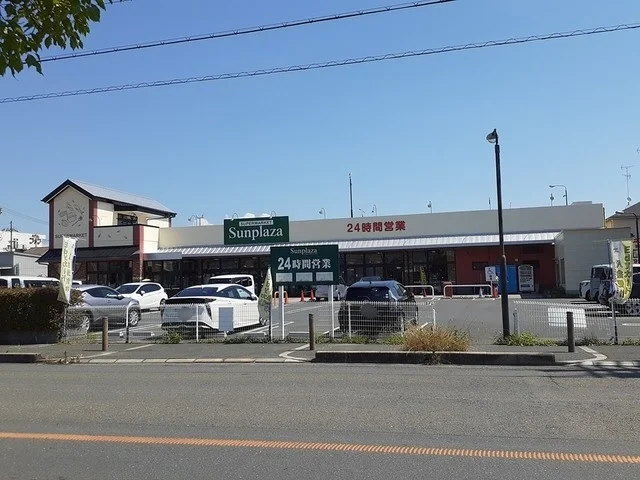 サンプラザ様まで1100m