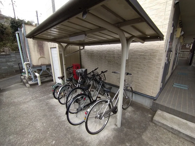 駐輪場　原付＆自転車のみ駐輪可能