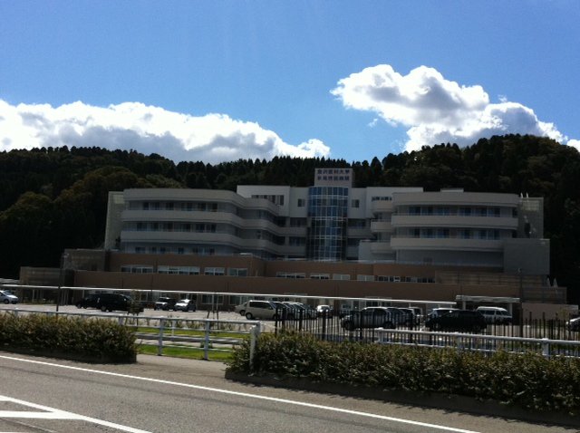 氷見市民病院まで2900m