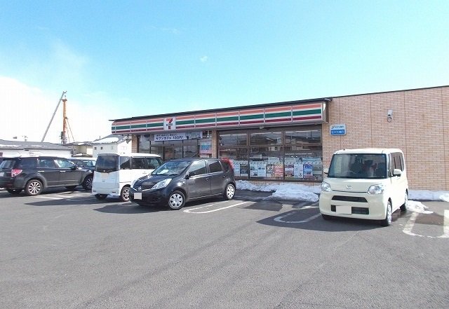 セブンイレブン古川西館３丁目店まで450m