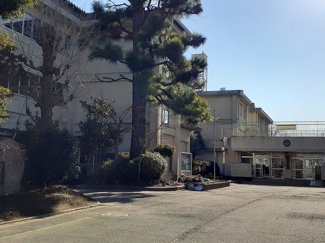 石岡市立南小学校まで68m